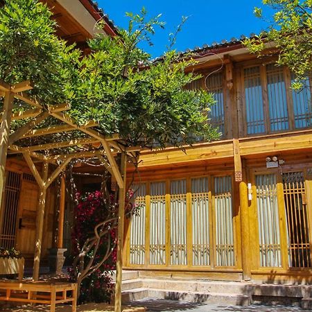 Lijiang Shushi Zhengliu Mujiayuan Hotel Bagian luar foto
