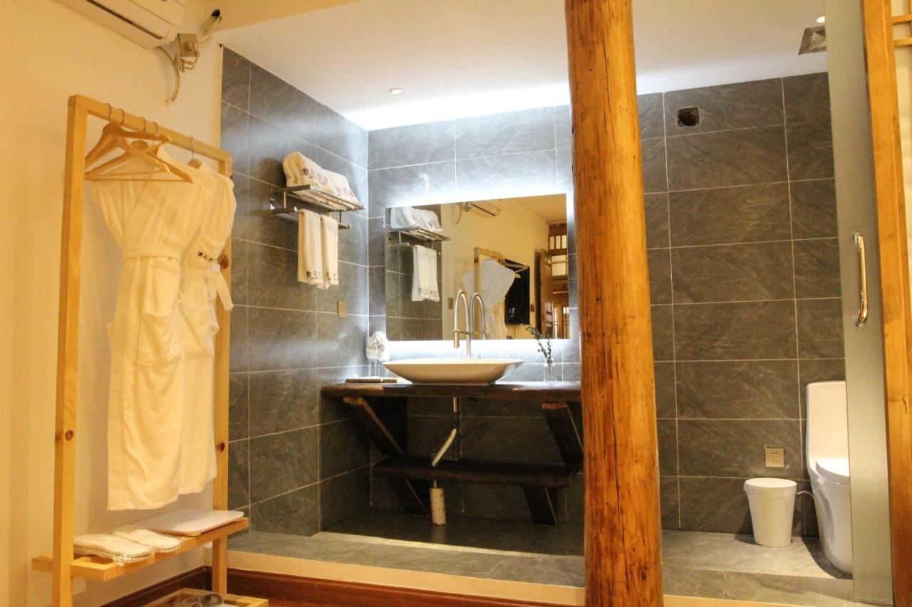 Lijiang Shushi Zhengliu Mujiayuan Hotel Bagian luar foto